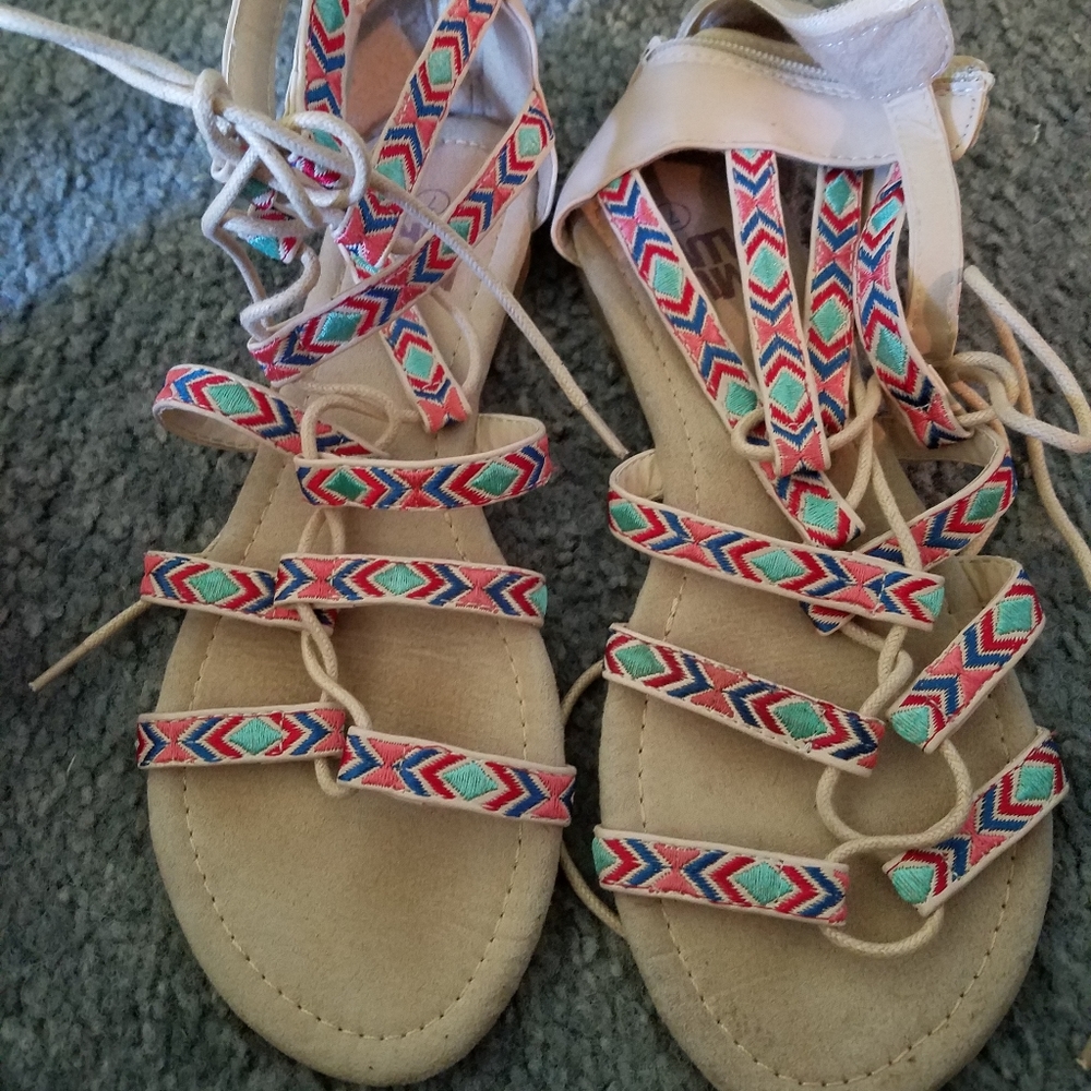 Muk luk sandals